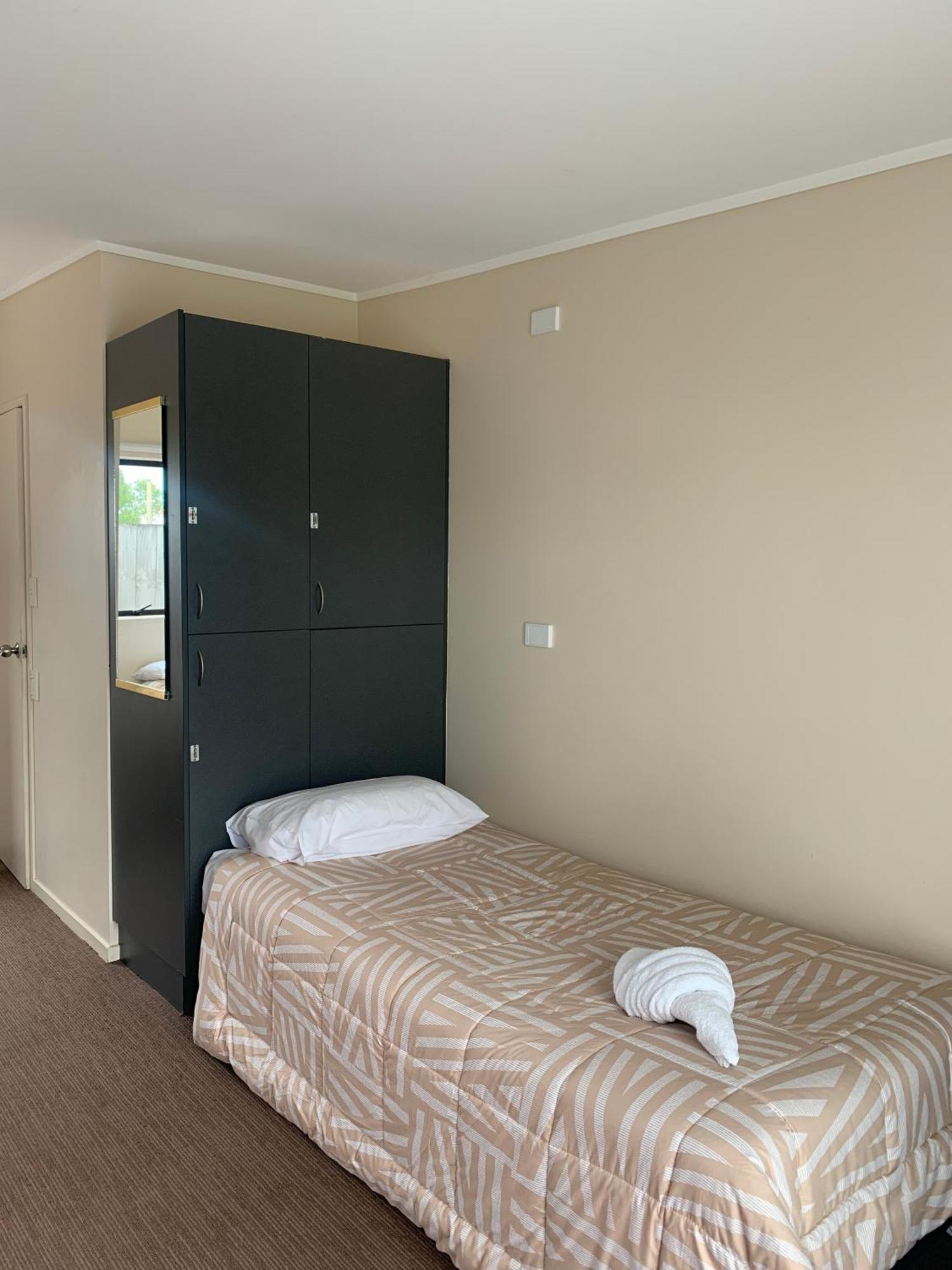 Beachcomber Lodge & Backpacker Kaitaia Luaran gambar